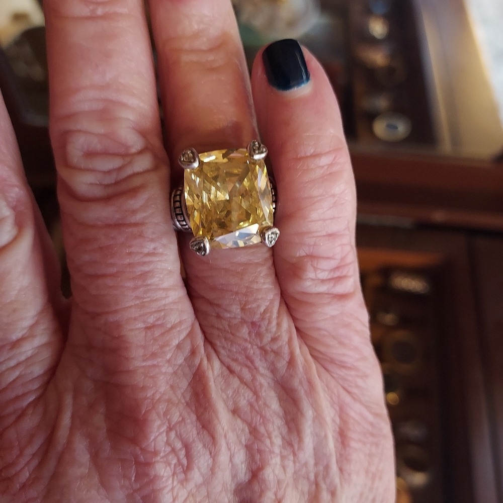 Judith Ripka canary ring